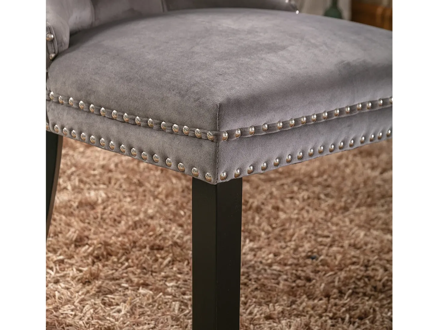 Silla de comedor tapizada, madera maciza, base de madera, remaches decorativos, terciopelo, gris (65x50x95 cm)