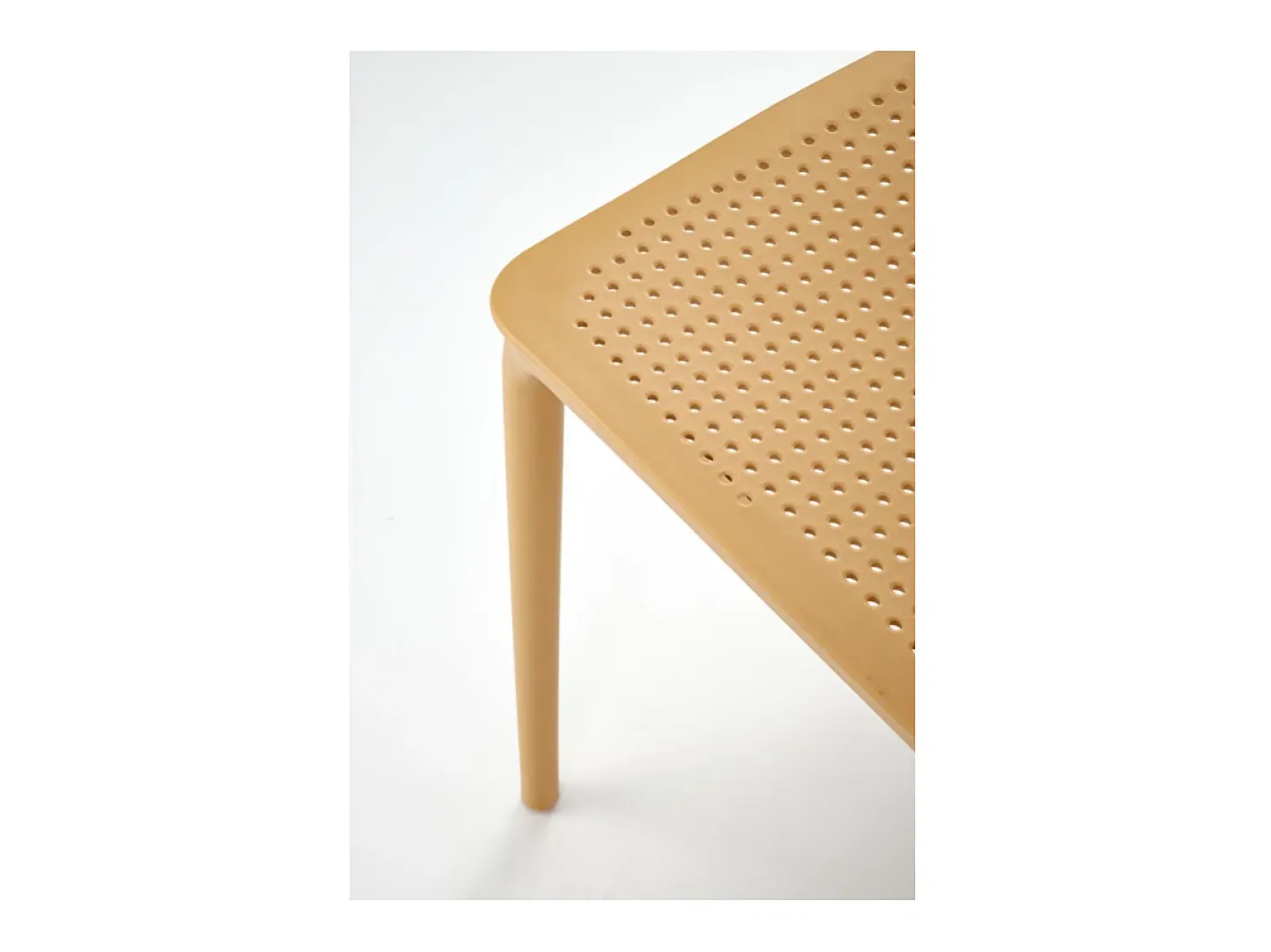Silla de diseño de polipropileno naranja claro Samba