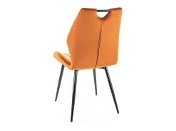 Silla de diseño Tunny de metal negro y terciopelo canela