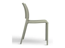 Silla de exterior Aurora en plástico verde mate, modelo confort