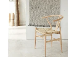Silla de madera de mindi maciza y asiento de tela