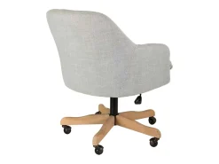 Silla de madera y tapizada con ruedas