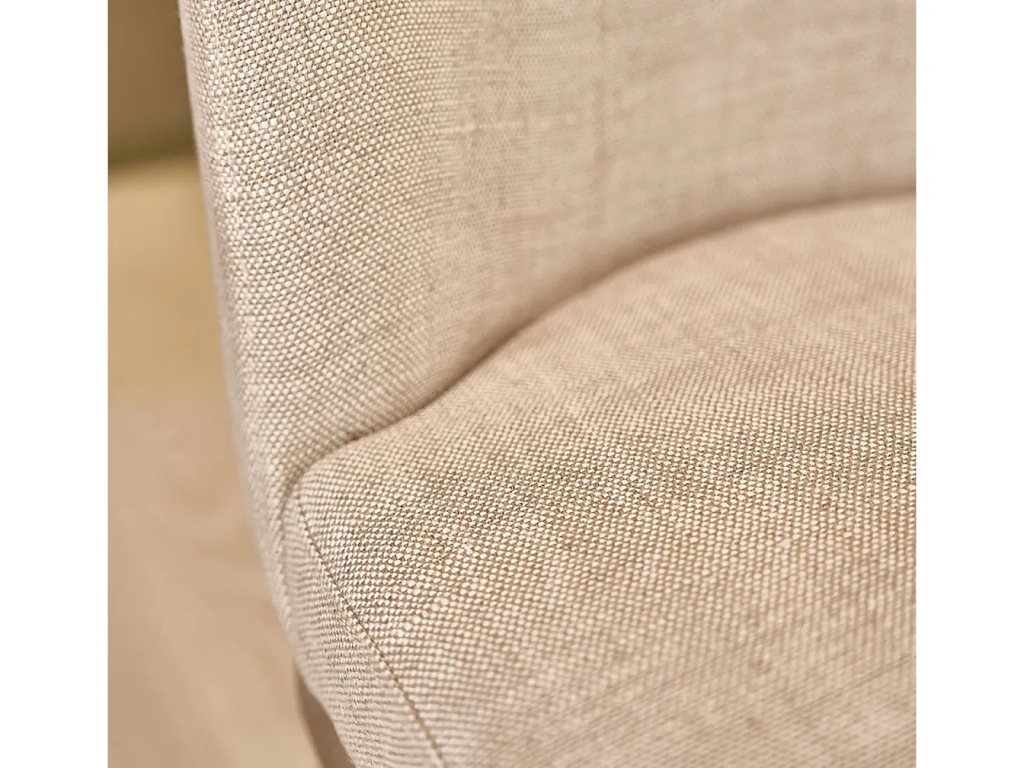 Silla de roble macizo y lino