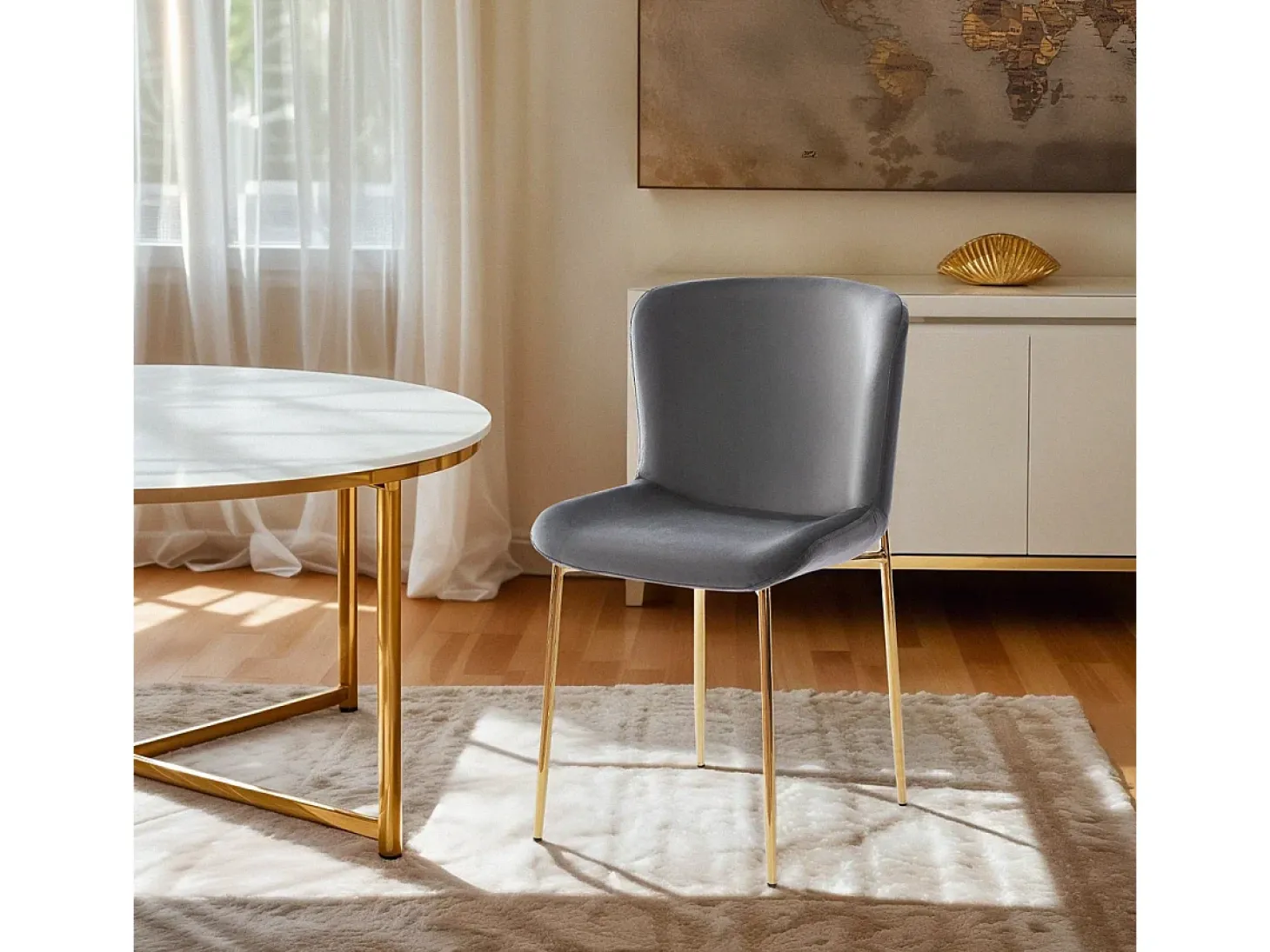 Silla de tela de diseño para salón-comedor con patas doradas Virin - Gris