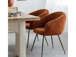 Silla de tela terracota con patas de metal Sandy