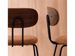 Silla decoración madera curvada teñida nogal y tela repelente al agua,