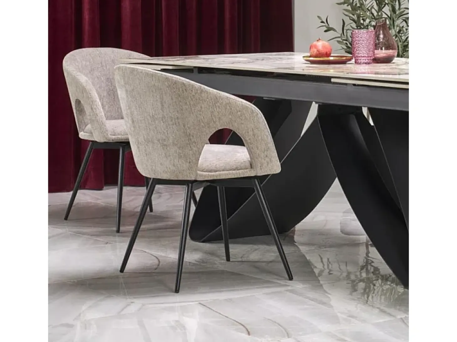 Silla giratoria de diseño en tela beige Melaine