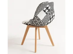 Silla Karoli patchwork gris y blanco y patas de haya natural