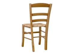 Silla rústica de madera en nogal claro con asiento de paja de arroz