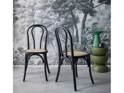Silla vintage de madera y ratán, set de 2 negro