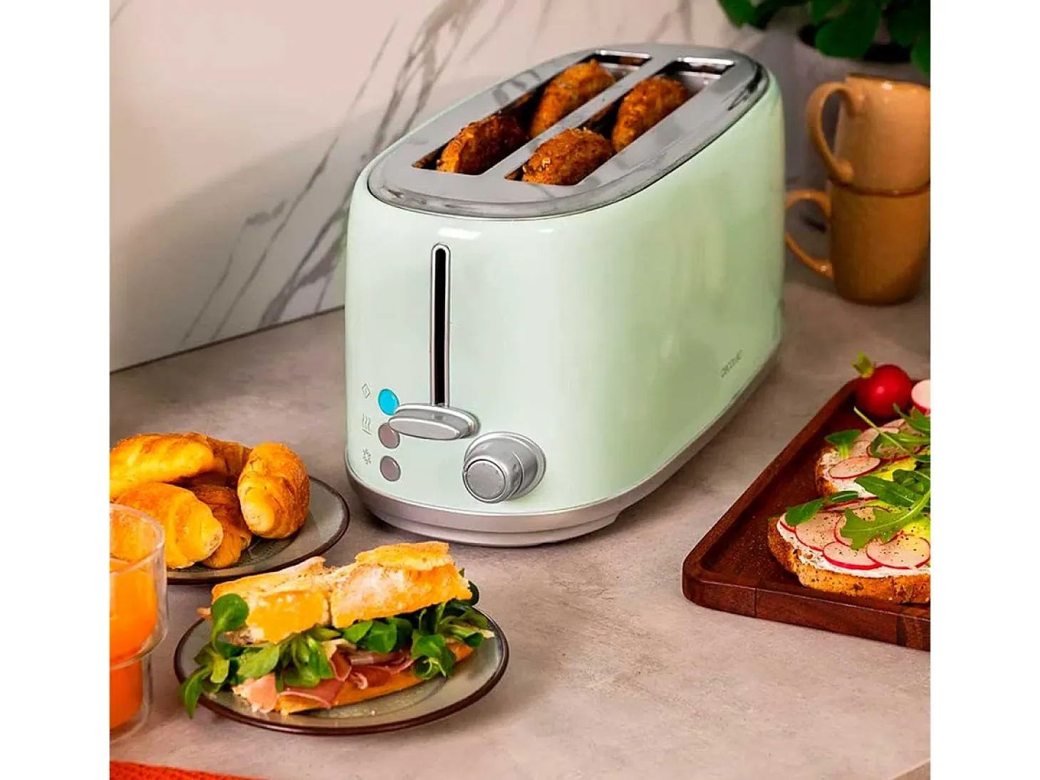 Tostador Cecotec Toast&Taste 1600 Retro Double 980W diseño retro verde
