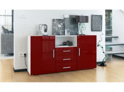Vladon Cajonera Skadu, Cómoda con 2 Puertas, 3 Cajones y 1 Compartimento abierto, blanco mate/burdeos de alto brillo (139 x 72 x 35 cm)